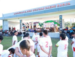 Jelang HUT ke-81 RI, Bupati Andi Utta Buka Turnamen Sepakbola di Gantarang