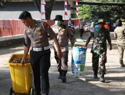 Jelang HUT ke-81 RI, TNI-Polri dan Instansi Bersihkan TMP Taccorong Bulukumba