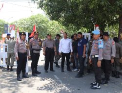 Personil Polres Bulukumba Kawal Penyampaian Aspirasi di Gedung DPRD Bulukumba